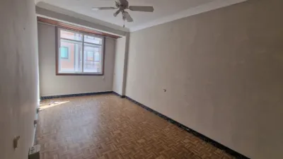 Apartment on Calle Linares Rivas photo 4