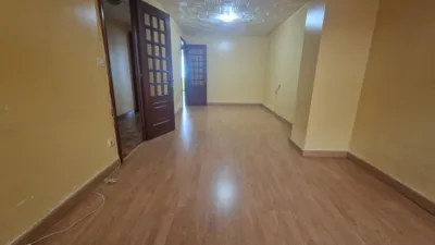 Apartment on Calle Linares Rivas photo 6