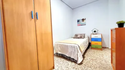 Piso en alquiler en Carrer de Sant Miquel, cerca de Calle del Padre Lluís Maria Llop, Piscines (Vila-real) de 1.200 €<span>/mes</span>