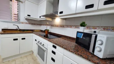 Piso en alquiler en Carrer de Sant Miquel, cerca de Calle del Padre Lluís Maria Llop, Piscines (Vila-real) de 1.200 €<span>/mes</span>