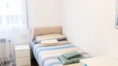 Piso en alquiler en Eixample-Sant Oleguer, Eixample-Sant Oleguer (Sabadell) de 1.700 €<span>/mes</span>