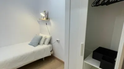 Piso en alquiler en Rambla de Sant Jordi, cerca de Carrer de Monturiol, Centre (Ripollet) de 1.600 €<span>/mes</span>
