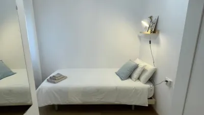 Piso en alquiler en Rambla de Sant Jordi, cerca de Carrer de Monturiol, Centre (Ripollet) de 1.600 €<span>/mes</span>