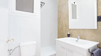 Piso en alquiler en Carrer de Vallcorba, cerca de Carrer del Canonge Joncar, La Creu Alta (Sabadell) de 1.750 €<span>/mes</span>