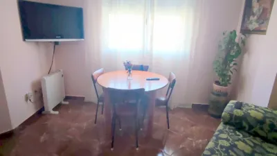 Casa en venta en La Roda, La Roda de 99.000 €