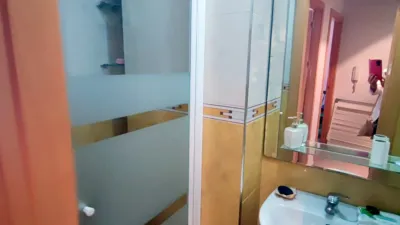 Casa en venta en La Roda, La Roda de 99.000 €