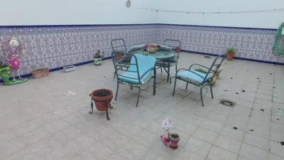 Casa adosada en venta en La Roda, La Roda de 230.000 €