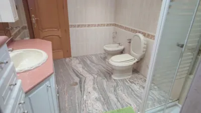 Casa adosada en venta en La Roda, La Roda de 230.000 €
