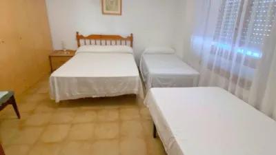 Casa en venta en La Roda, La Roda de 135.000 €