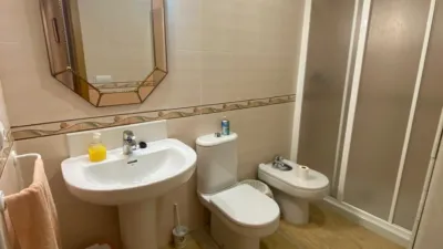 Apartment on Calle de Varea photo 9