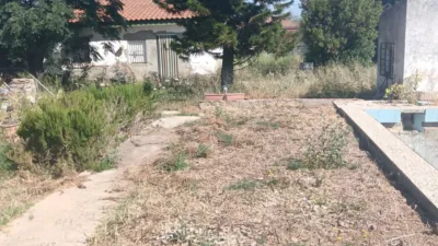 Chalet rústico en venta en Calle de Mairena, Carmona de 150.000 €