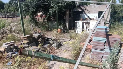 Chalet rústico en venta en Calle de Mairena, Carmona de 150.000 €