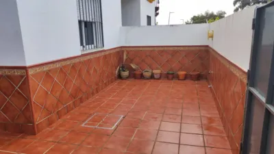 House on Charca de las Golondrinas Street photo 2