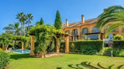 Semi-detached villa on Avenida Almenara photo 2
