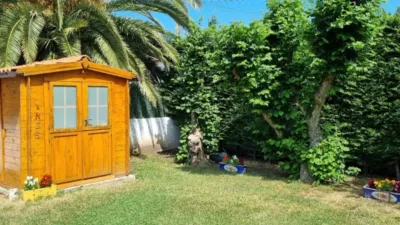 Casa en alquiler en Calle de Juan de Herrera, Los Corrales de Buelna de 750 €<span>/mes</span>