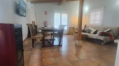 Casa en alquiler en Calle de Juan de Herrera, Los Corrales de Buelna de 750 €<span>/mes</span>