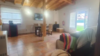 Casa en alquiler en Calle de Juan de Herrera, Los Corrales de Buelna de 750 €<span>/mes</span>