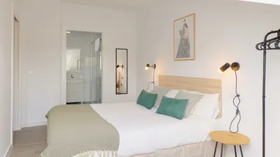 Piso en alquiler en Calle del Carpio, Centro (Oviedo) de 1.100 €<span>/mes</span>