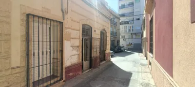 Terraced house on Calle Prim, 17 photo 4