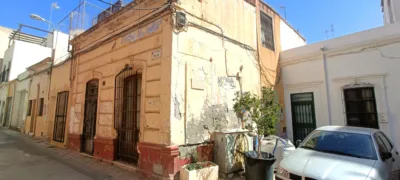 Terraced house on Calle Prim, 17 photo 3