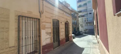 Terraced house on Calle Prim, 17 photo 6