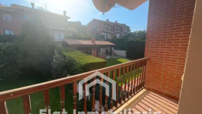 Chalet pareado en venta en Calle Brazomar, Cotolino (Castro Urdiales) de 390.000 €