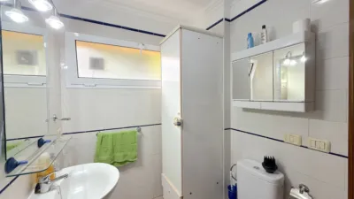 Apartment on Calle Santiago Alvarez Regalado photo 27