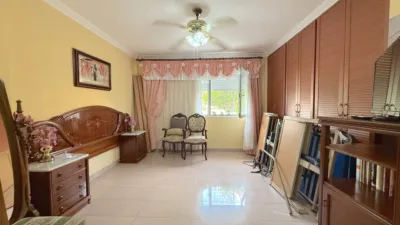 Apartment on Calle Santiago Alvarez Regalado photo 24