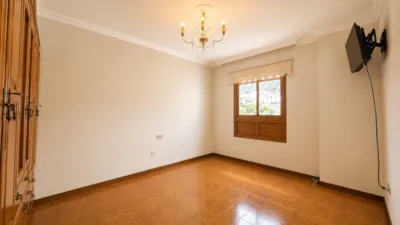 Apartment on Infanta Isabel Street photo 53