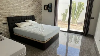 Detached House in Retamar photo 8