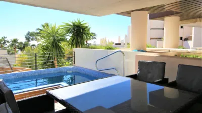 Apartamento en venta en Avenida Mare Nostrum, Punta Plata (Estepona) de 715.000 €
