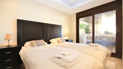 Apartamento en venta en Avenida Mare Nostrum, Punta Plata (Estepona) de 715.000 €