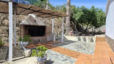 House on Calle Real photo 14