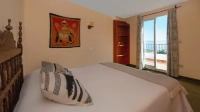 Top-floor apartment on Calle Real photo 7