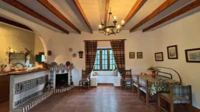 Rustic chalet on Calle Romeral Alto photo 3