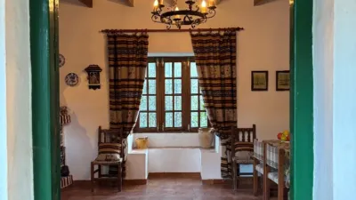 Rustic chalet on Calle Romeral Alto photo 7