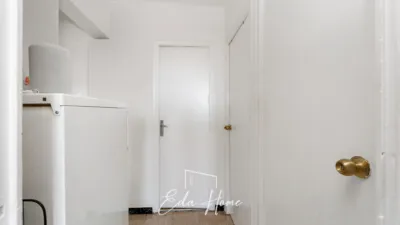 Apartment on Carrer del Príncep de Viana photo 3