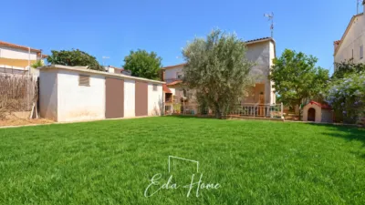 Semi-detached house on Carrer de Sant Vicenç photo 2