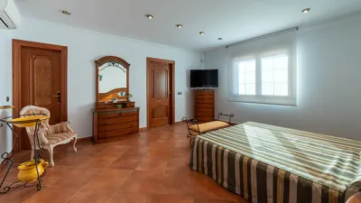 Chalet unifamiliar en Las Adelfas-Benicolada-Garduix photo 9