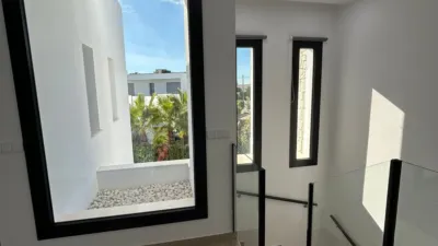 Detached villa in La Fustera photo 13