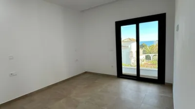 Detached villa in La Fustera photo 23