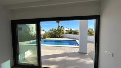 Detached villa in La Fustera photo 9