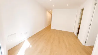 Apartment on Carrer dels Pirineus photo 3