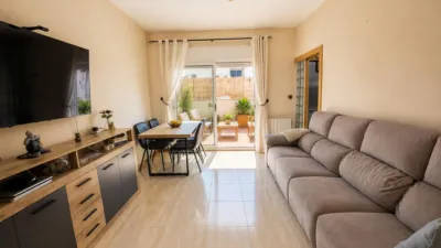 Piso en Carrer de la Selva photo 2