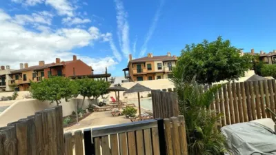 Casa en venta en Avenida de José Miguel Galván Bello, Las Chafiras (San Miguel de Abona) de 460.000 €