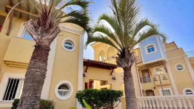 Apartamento en venta en Calle los Cristianos, Número 1, Los Cristianos (Arona) de 295.000 €