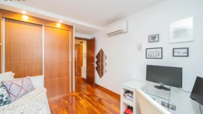 Chalet pareado en venta en Calle de Camariñas, cerca de Calle de Arousa, Zona Bulevar (Arroyomolinos) de 619.900 €