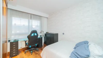 Chalet pareado en venta en Calle de Camariñas, cerca de Calle de Arousa, Zona Bulevar (Arroyomolinos) de 619.900 €