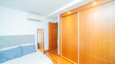 Chalet pareado en venta en Calle de Camariñas, cerca de Calle de Arousa, Zona Bulevar (Arroyomolinos) de 619.900 €