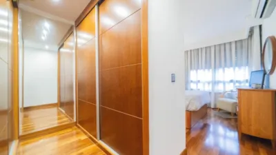 Chalet pareado en venta en Calle de Camariñas, cerca de Calle de Arousa, Zona Bulevar (Arroyomolinos) de 619.900 €